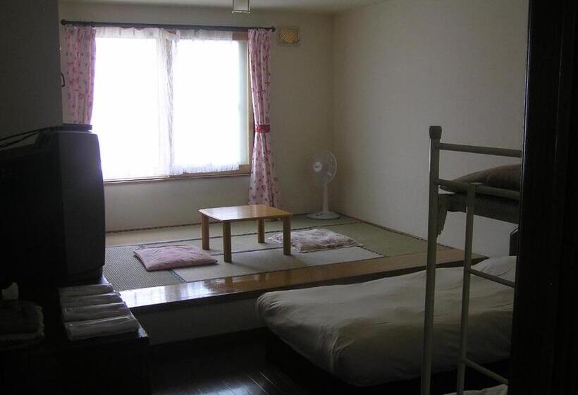 Standard-huone, Pension Young House