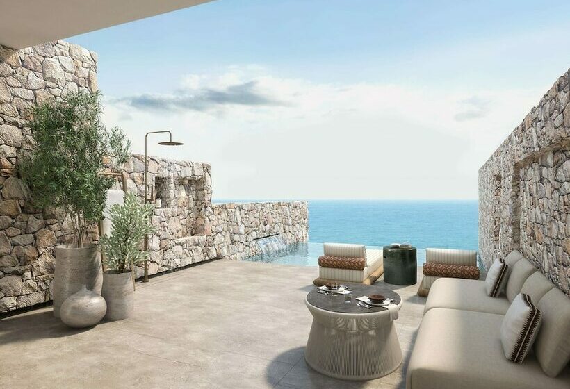 חדר דלוקס נוף לים, The Royal Senses Resort & Spa Crete, Curio Collection Hilton