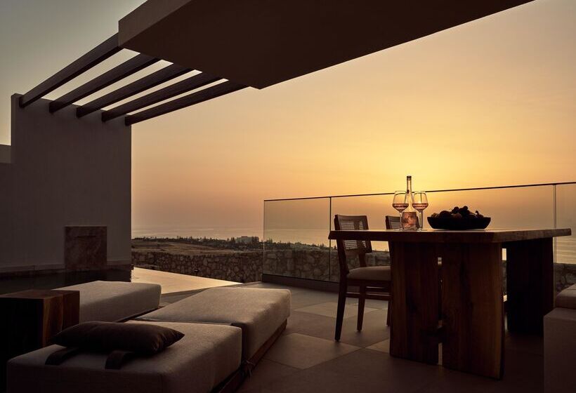 וילת חדר שינה 1 עם נוף לים, The Royal Senses Resort & Spa Crete, Curio Collection Hilton