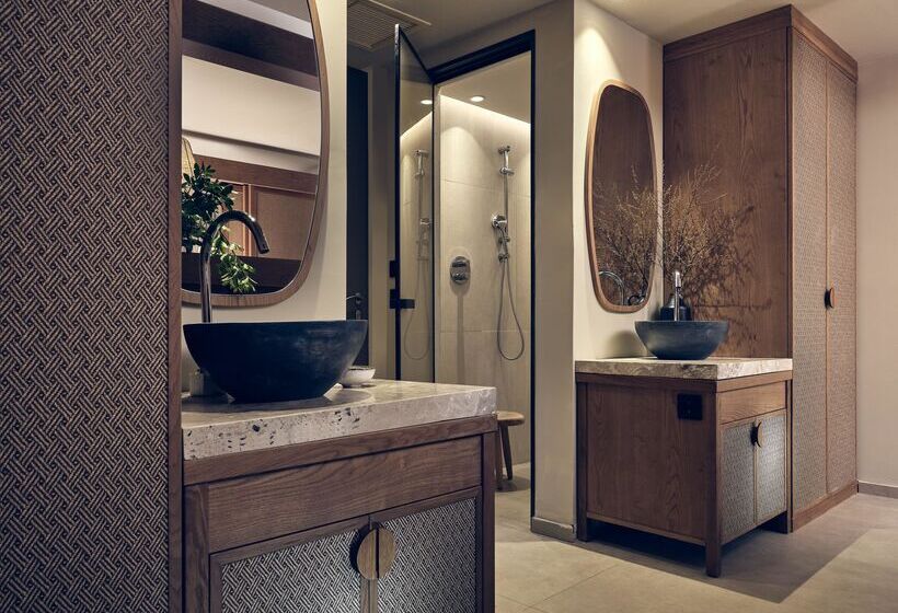 סוויטה משפחתית, The Royal Senses Resort & Spa Crete, Curio Collection Hilton