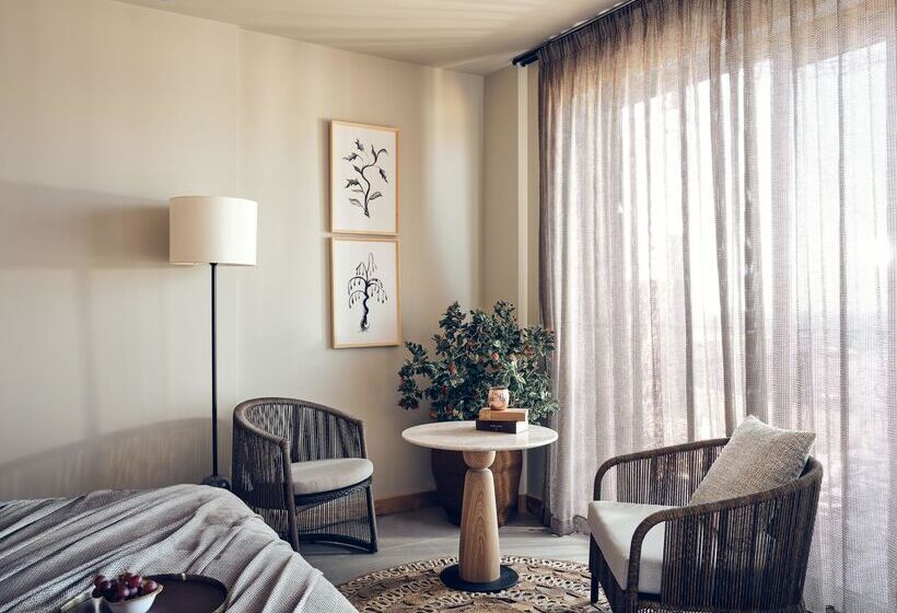 סוויטה משפחתית, The Royal Senses Resort & Spa Crete, Curio Collection Hilton