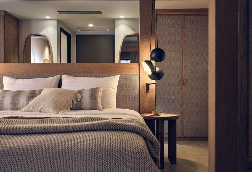 סוויטה משפחתית, The Royal Senses Resort & Spa Crete, Curio Collection Hilton