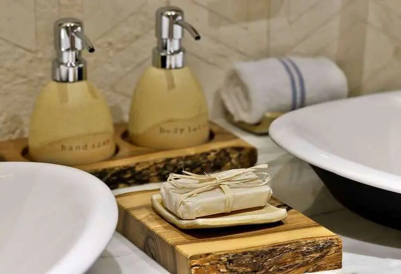 障害者適応デラックスルーム, The Royal Senses Resort & Spa Crete, Curio Collection Hilton