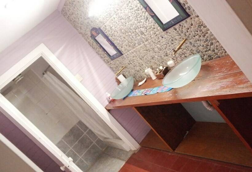 کابین, Villa El Rosario