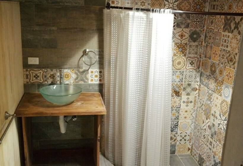 کابین, Villa El Rosario