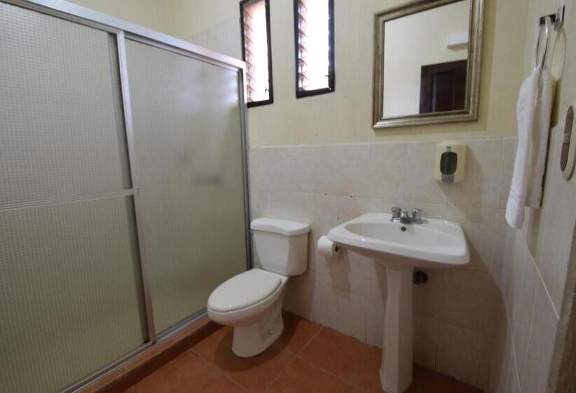 اتاق پریمیوم چهارنفره, Zafra