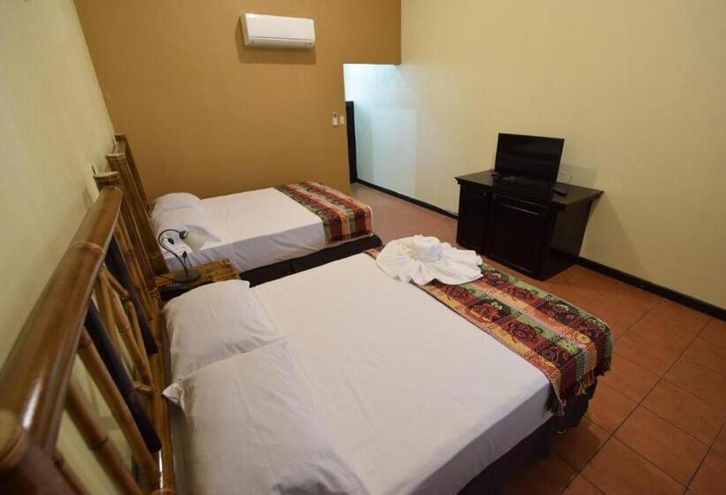 اتاق پریمیوم چهارنفره, Zafra