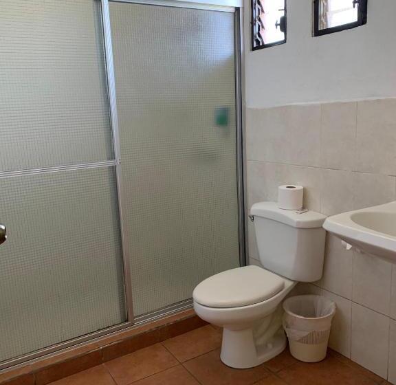 اتاق پریمیوم چهارنفره, Zafra