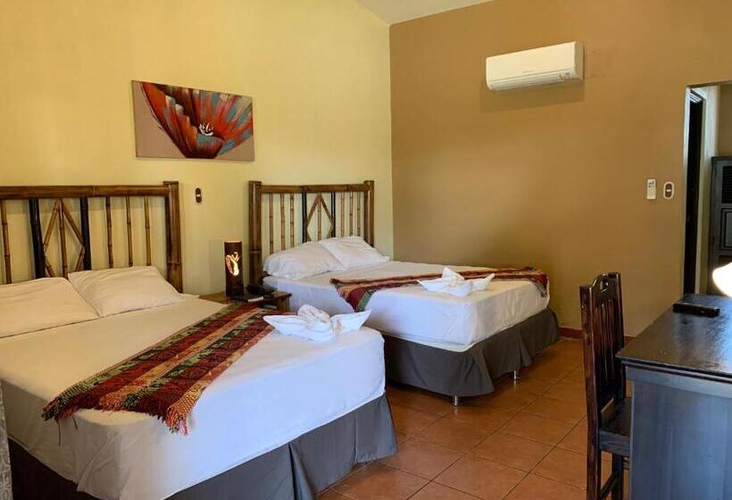 اتاق پریمیوم چهارنفره, Zafra