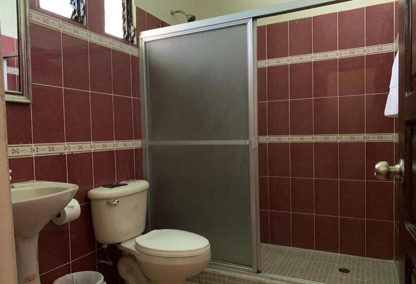 اتاق خانوادگی, Zafra