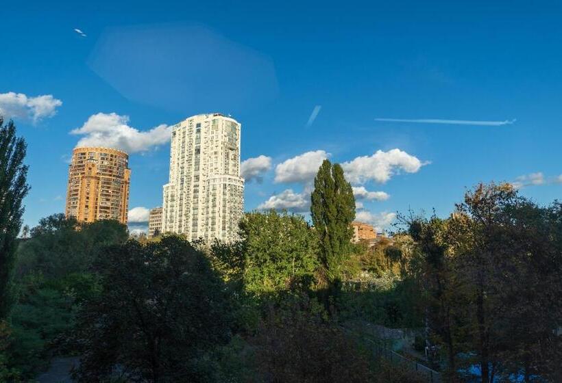 Standard Stúdió Szoba, Luxury Apartments Arena Guliver