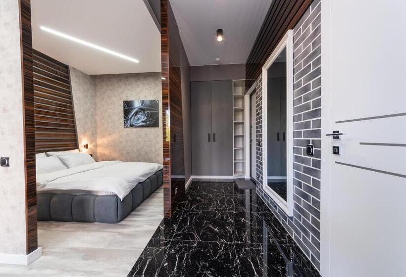 استودیوی استاندارد, Luxury Apartments Arena Guliver