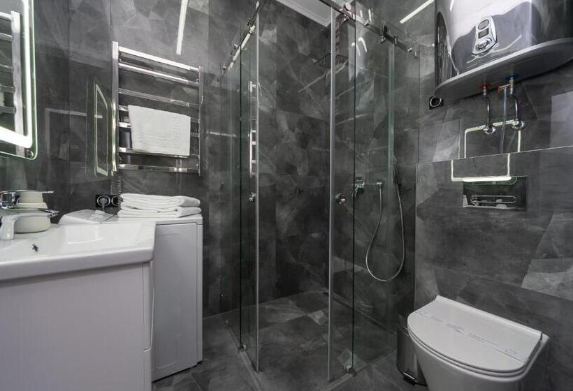 Deluxe Suite King-Size Franciággyal, Luxury Apartments Arena Guliver