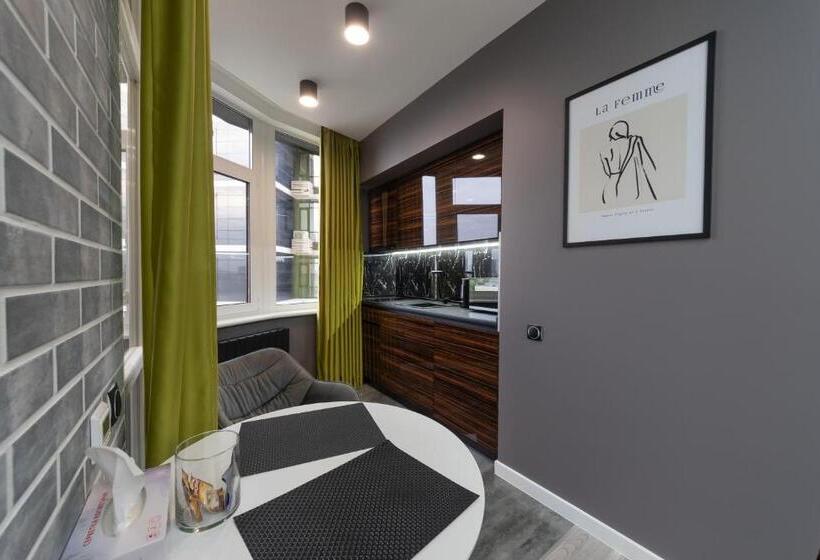 Deluxe Suite King-Size Franciággyal, Luxury Apartments Arena Guliver