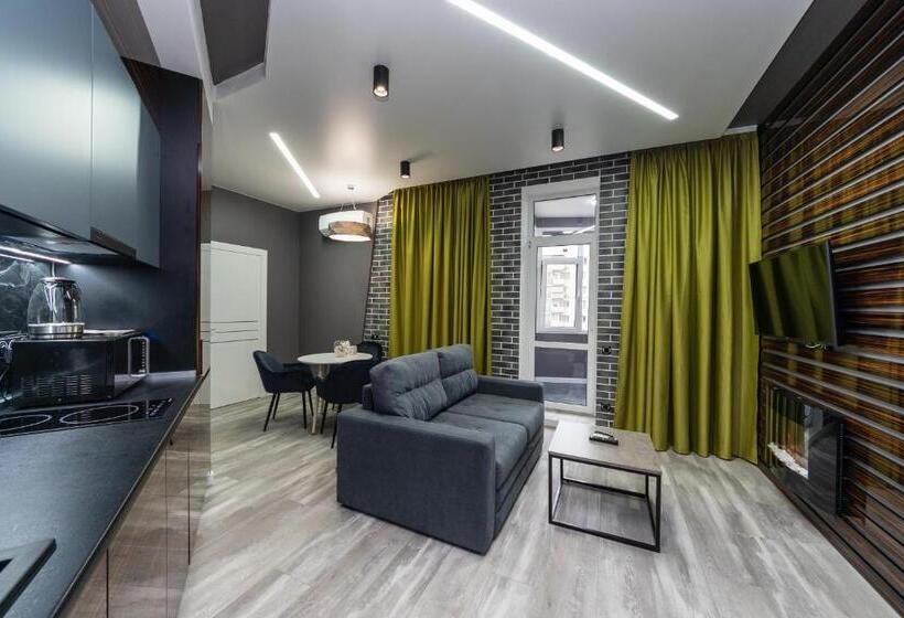 Suite Pezsgőfürdővel, Luxury Apartments Arena Guliver