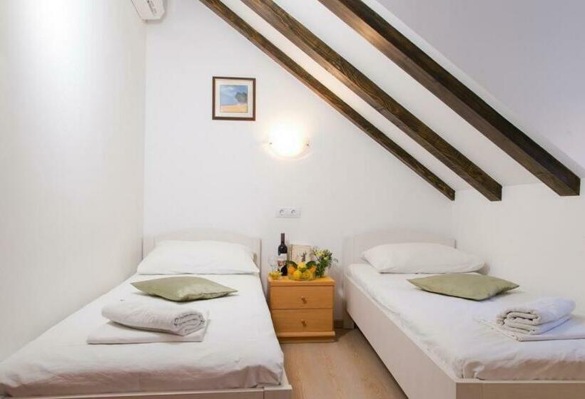 バス共有のスタンダードルーム, Holiday Home Kazerma