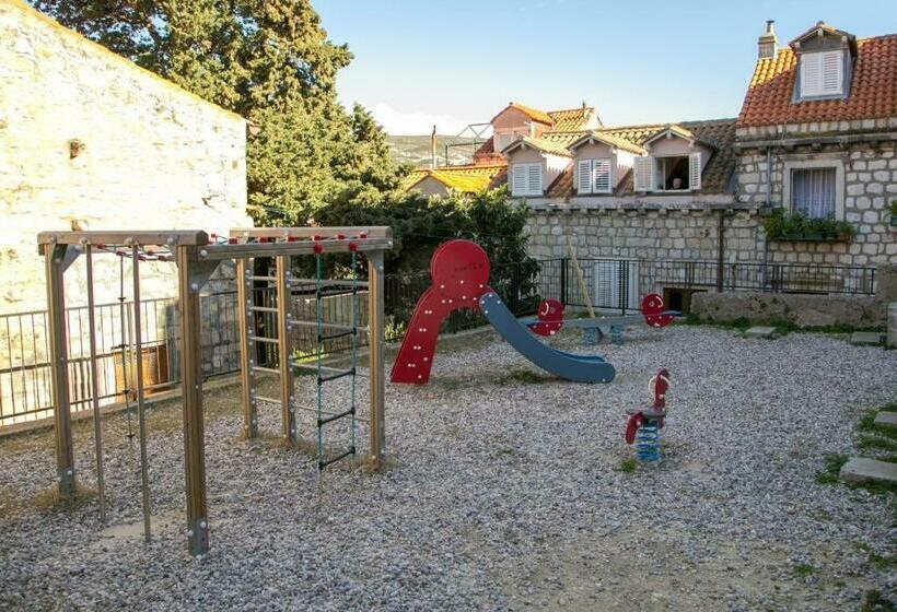 バス共有のスタンダードルーム, Holiday Home Kazerma