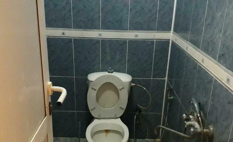 اتاق لوکس, Rey