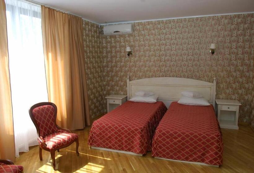 Номер Стандарт, Pensiunea Eden Caransebes