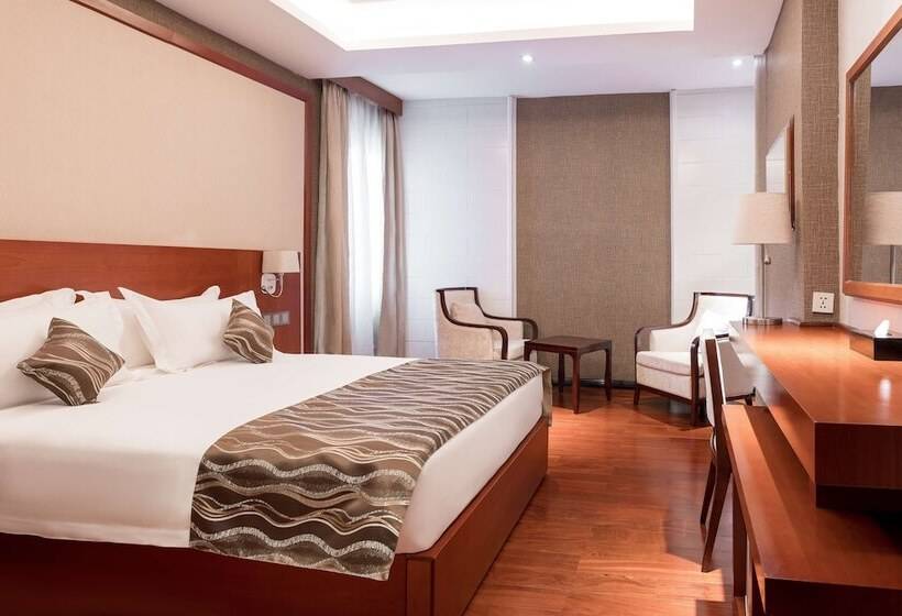 سوییت, Best Western Plus Pearl Addis