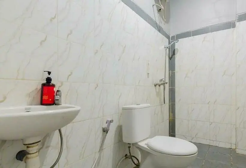スタンダードルーム, Reddoorz @ Manukan Surabaya