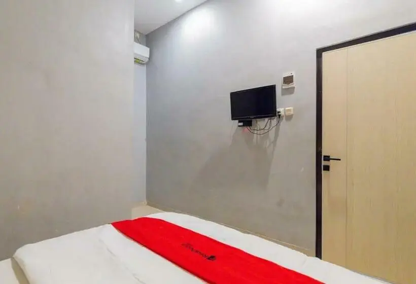 スタンダードルーム, Reddoorz @ Manukan Surabaya