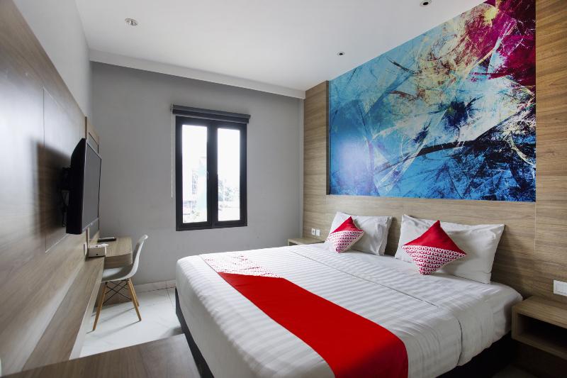 Standart Oda, Collection O The Regia Tambun