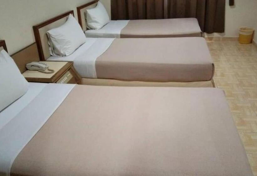 Номер Стандарт Трехместный, Ts Hotel Taman Rinting