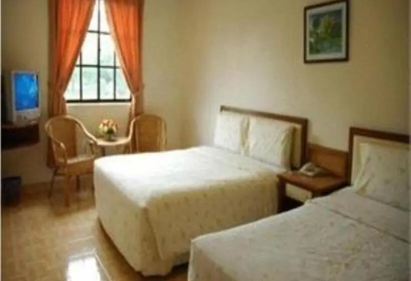 スーペリアトリプルルーム, Ts Hotel   Taman Rinting