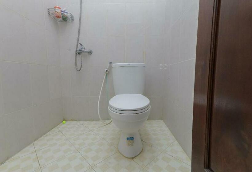 Superior Rum, Urbanview Hotel Near Jatim Park 3 By Reddoorz