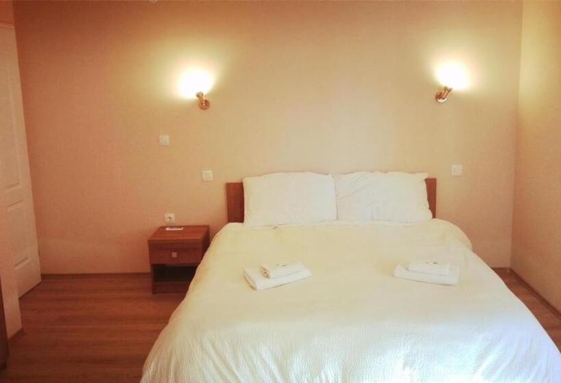 اتاق استاندارد چهار تخته, Pansion Eden