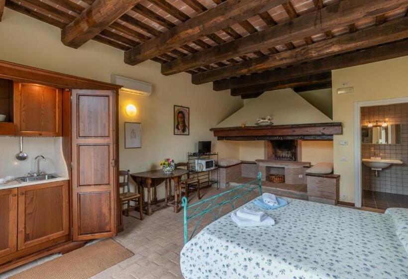 스탠다드 스튜디오, Agriturismo Le Case Rosse Di Montebuono