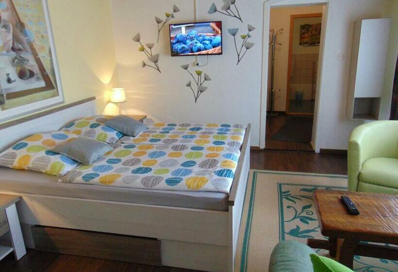 ファミリールーム, Haus Adria