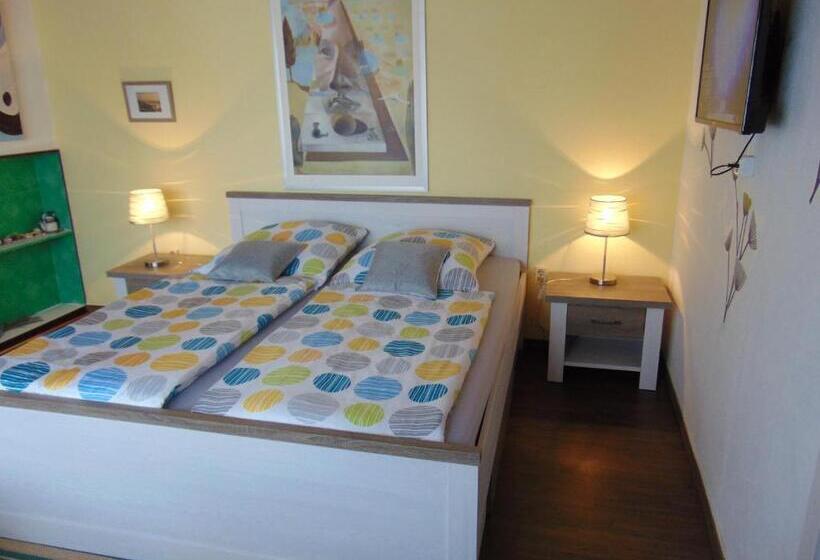 ファミリールーム, Haus Adria