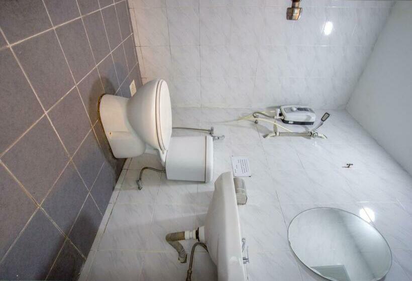 חדר סטנדרט, Senses Budget