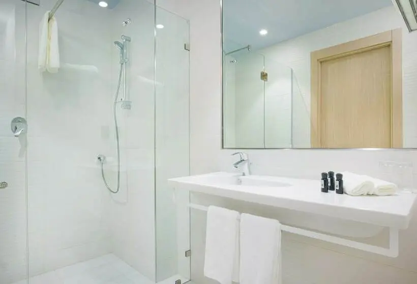 اتاق سوپریور, Swiss Belinn Airport Muscat Oman