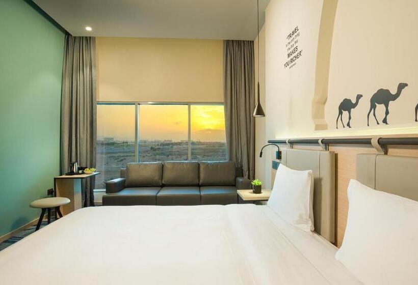 اتاق لوکس با تخت بزرگ, Swiss Belinn Airport Muscat Oman