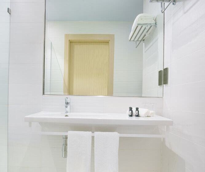 سوییت, Swiss Belinn Airport Muscat Oman