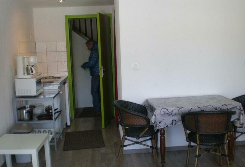 标准工作室, Appart Hotel De La Paix