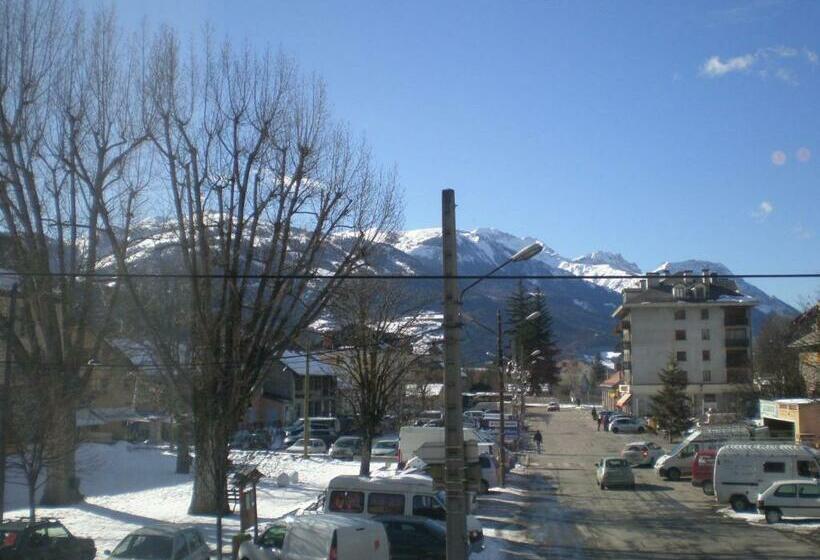 스탠다드 스튜디오, Appart Hotel De La Paix