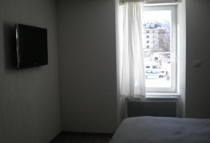 스탠다드 스튜디오, Appart Hotel De La Paix