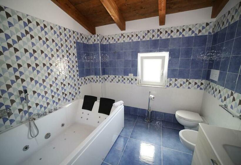 キングサイズベッドのスタンダードルーム, Praja Vecchia