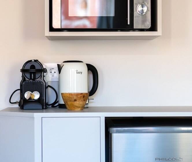 Studio Deluxe, Hanim Boutique