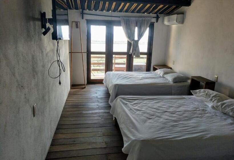 اتاق استاندارد سه نفره, Capital O Verdemar