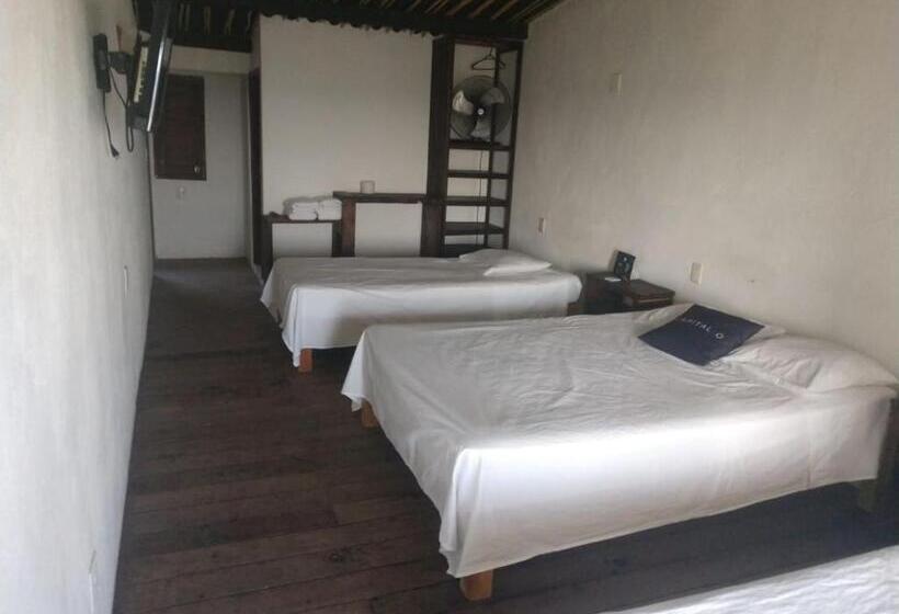 اتاق استاندارد سه نفره, Capital O Verdemar