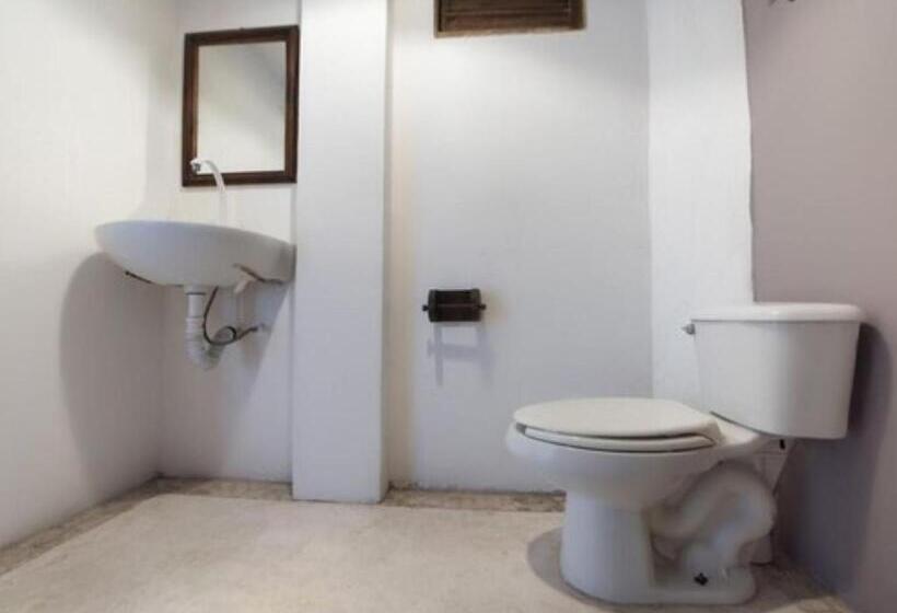 اتاق استاندارد سه نفره, Capital O Verdemar