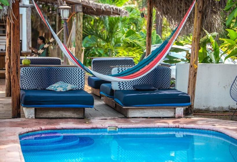 اتاق استاندارد با 2 تخت دوبل, Capital O Verdemar