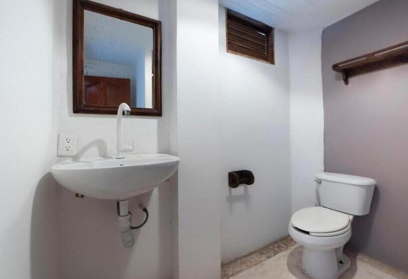 اتاق استاندارد, Capital O Verdemar