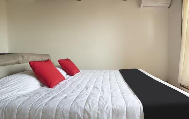 سوییت سوپریور, Capital O Verdemar