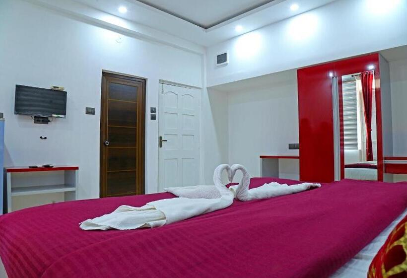 Superior Rum, Maples Jacks Place